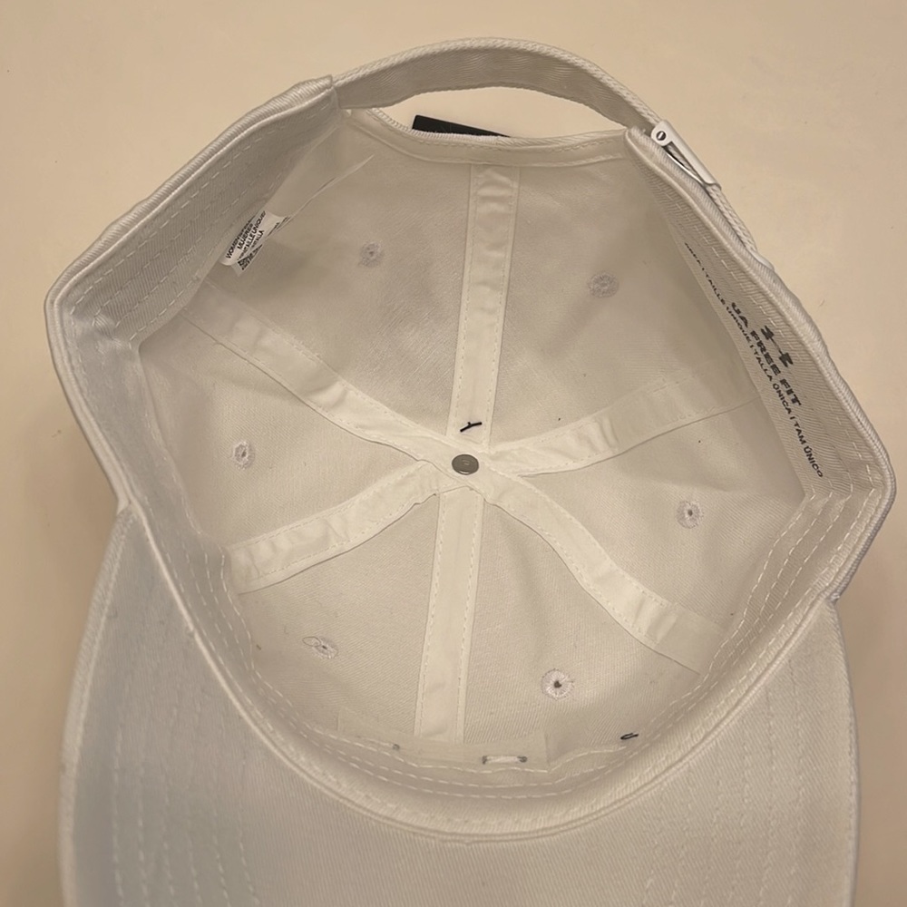 - Under Armour Women’s Cap Hat - Picture 8 of 10